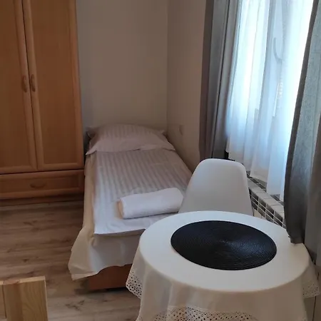 U Ani Poronin